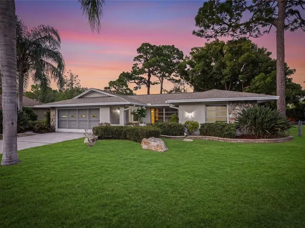 505 Bamboo Ct, Tarpon Springs, FL 34689