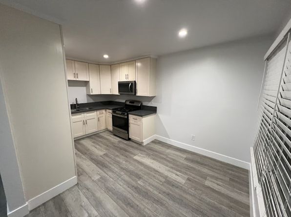 14715 Chadron Ave #9