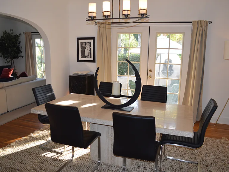 1203 S Rimpau Blvd — Photo 42
