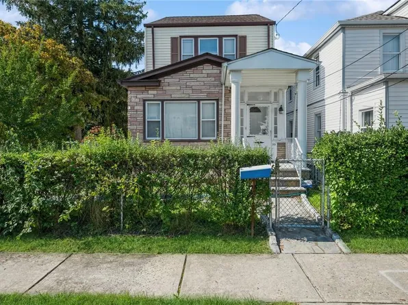 55 Moultrie Avenue, Yonkers, NY 10710