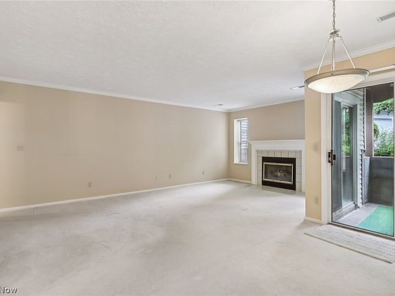 5th image of 1316 Cedarwood Dr APT D1