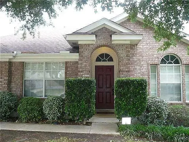 Building Photo - 8102 Lerwick Ln