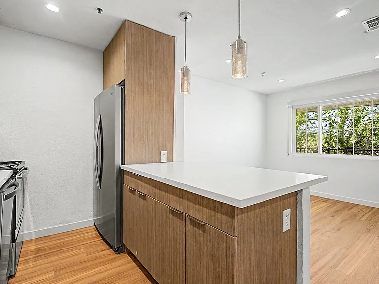1937 Sunset Circle — Photo 4
