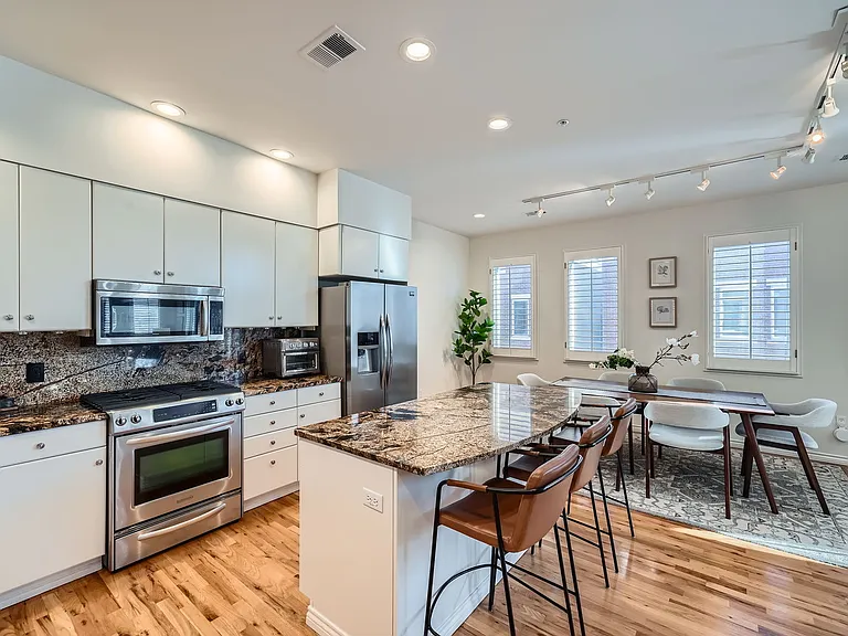 3642 E Ellsworth Ave — Photo 4