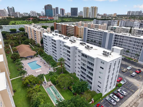 610 NE 12th Avenue #601, Hallandale Beach, FL 33009