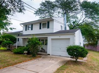 14 Brian Rd, Edison, NJ 08817