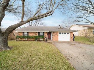 2012 Century Dr, Woodway, TX 76712
