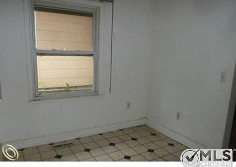 7100569495 Dining.jpg