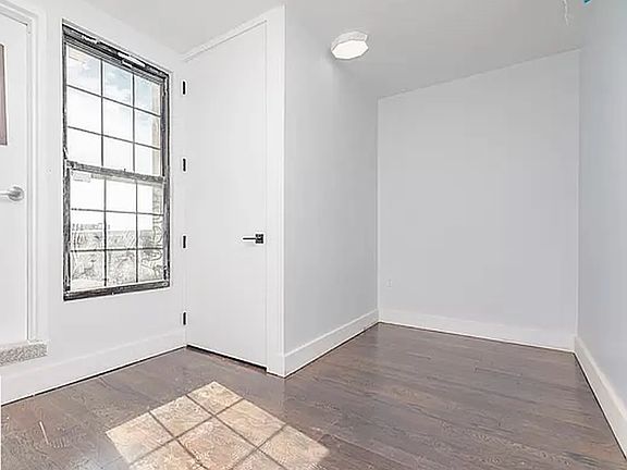 2nd image of 777 Lexington Ave #4B