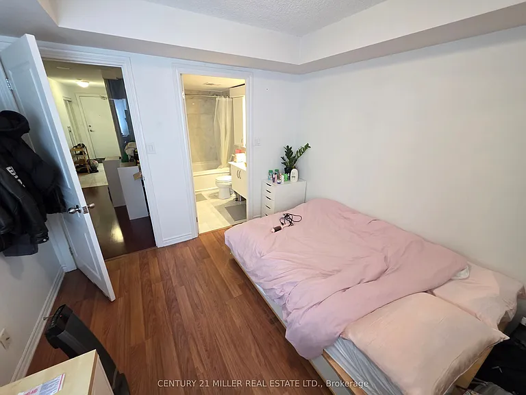 801 Bay St #202 — Photo 18