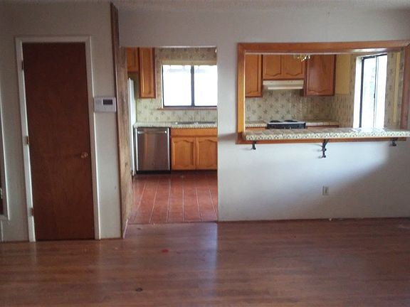 2nd image of 2258 Calle De Arce