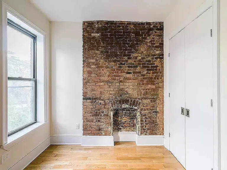 7 Carmine St #18 — Photo 3