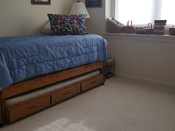 Upstairs bedroom 2
