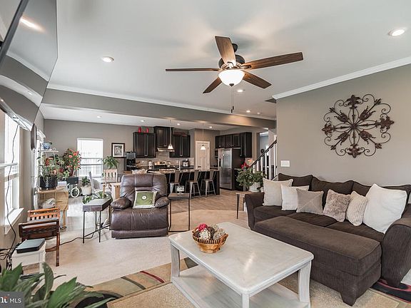 3rd image of 5332 Holley Oak Ln