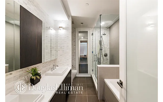 Sold by Douglas Elliman | media 21