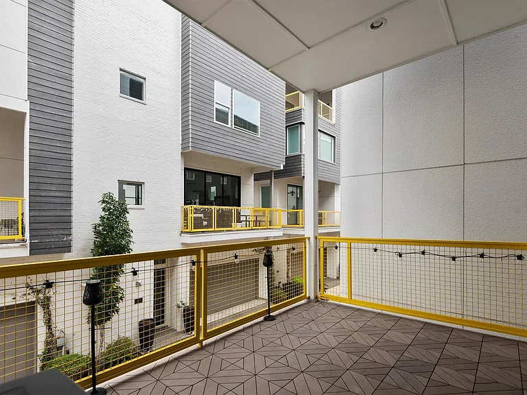 1211 Hickory St #E — Photo 22