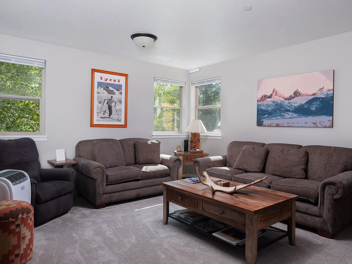 Victor Winter Seasonal Rental - Flexible lease terms — Photo 4