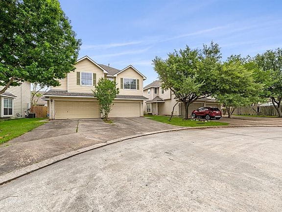 3rd image of 8710 Thistlemoor Ln