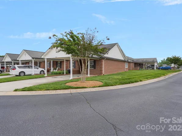 3951 Jasmine Ln, Denver, NC 28037