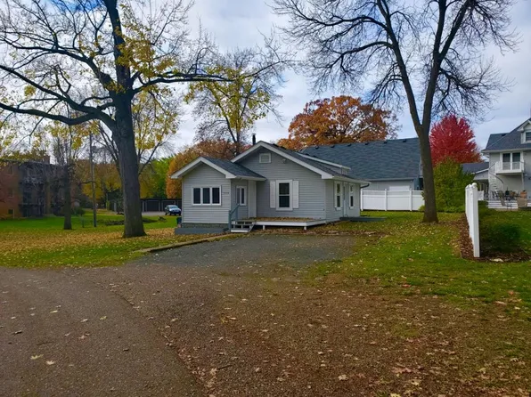 10724 Dahl Ave, Chisago City, MN 55013