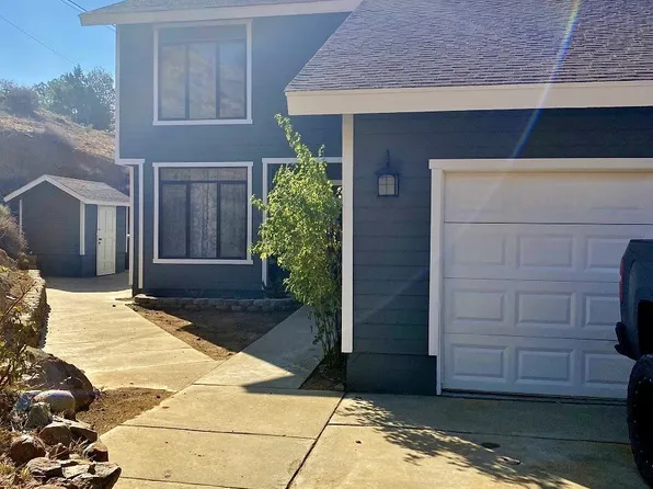 140 Pinehurst Way, Wofford Heights, CA 93285