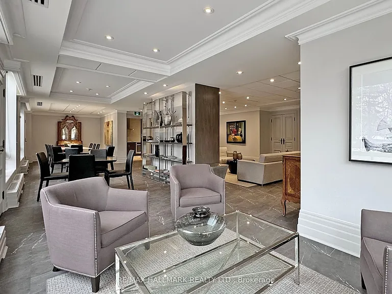 619 Avenue Rd #201 — Photo 37