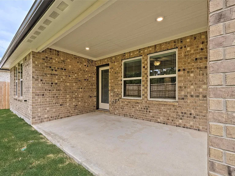 17502 Rosette Grass Dr — Photo 24