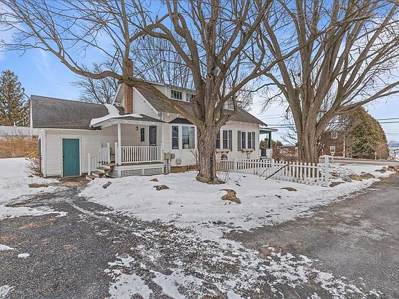 2nd image of 205 US Route 2