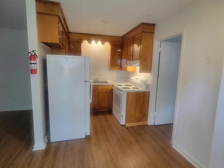 1730 River Front Dr #B4 — Photo 6
