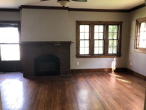 5th image of 421 Melrose Ct