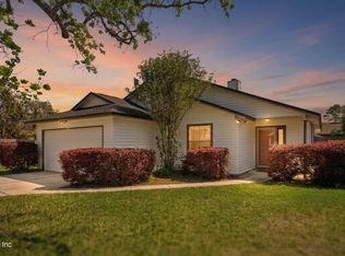 374 HICKORY HOLLOW Drive N, Jacksonville, FL 32225