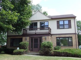 2937-2939 Warrensville Center Rd, Shaker Heights, OH 44122