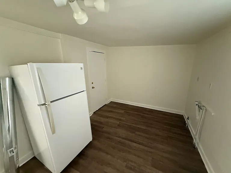 204 Lone Star Blvd — Photo 12