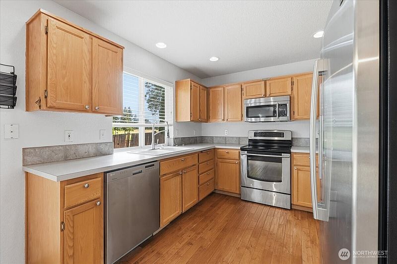 5th image of 15215 105th Avenue SE