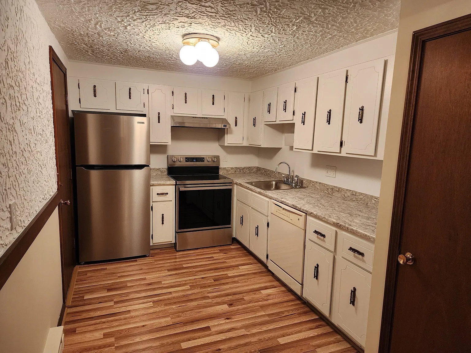 1 bed, 690 sqft, $1,650 — Photo 1