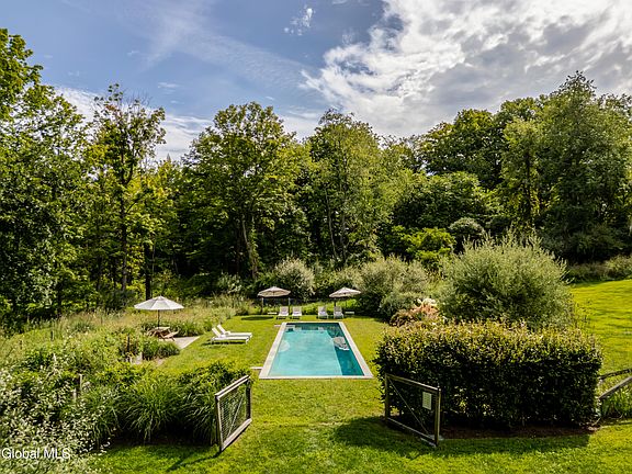 4th image of 111 Miller Road