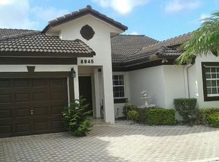 8945 NW 148th St, Miami Lakes, FL 33018