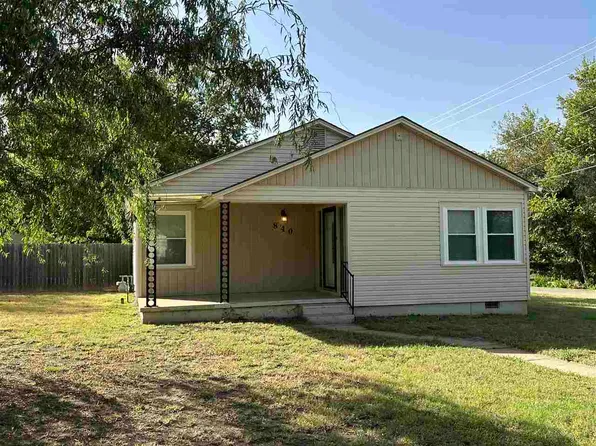 840 N Sunset St, Ponca City, OK 74601