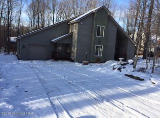 281 White Pine Dr, Pocono Lake, PA