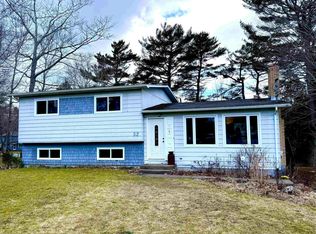 52 Old Oakes Dr, Waverley, NS B2R1E7