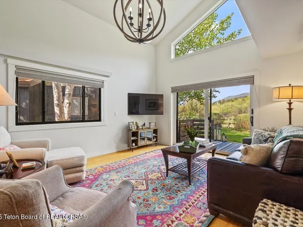 818A Powderhorn Ln, Jackson, WY 83001