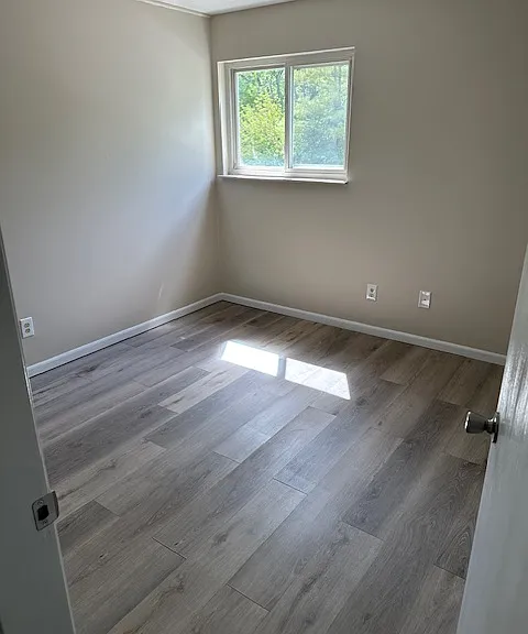 1000 Valley View Ln #I — Photo 12
