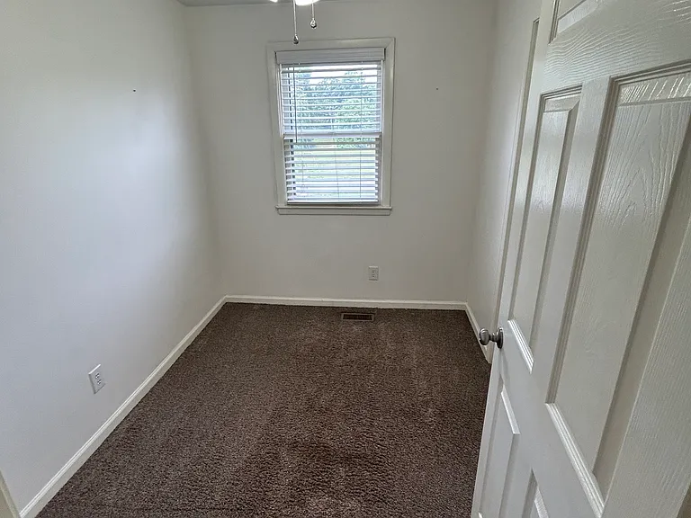 3848 Davis Rd — Photo 4