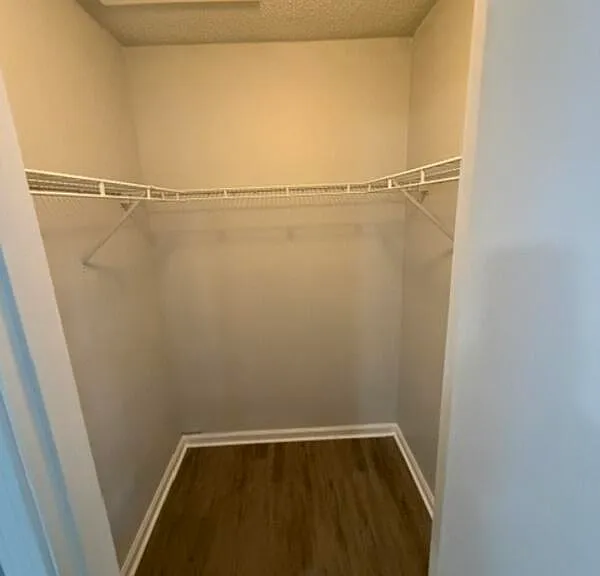 5061 Knightsbridge Cir N #0 — Photo 11