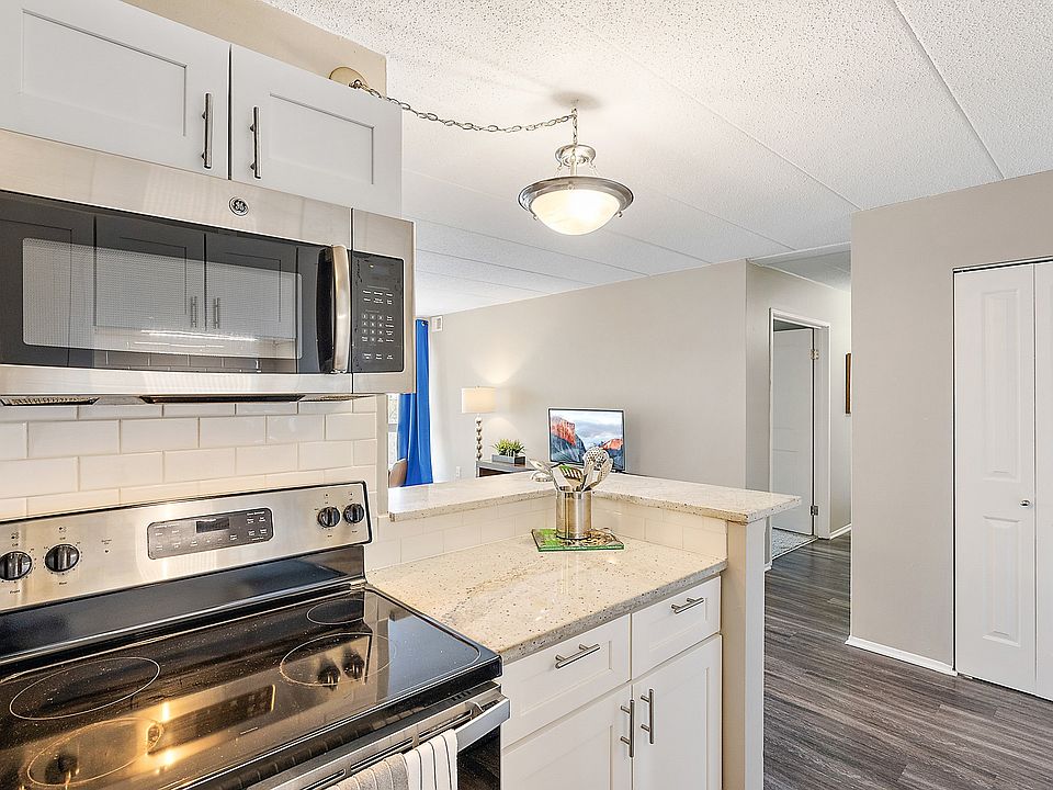 Troy Place Apartment Rentals Troy, MI Zillow