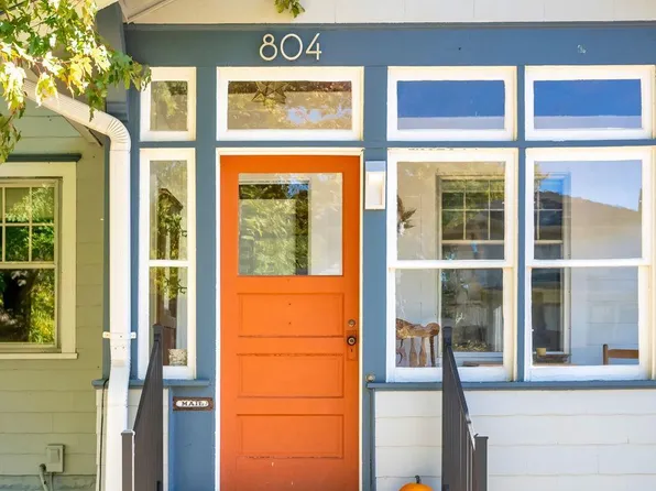 804 Manomin Ave, Saint Paul, MN 55107