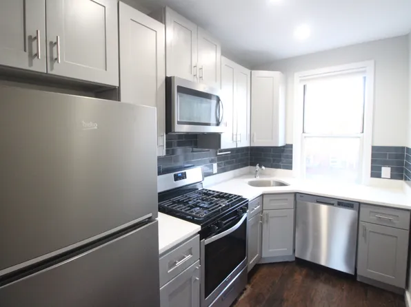 23-19 Steinway Street image 6 of 15