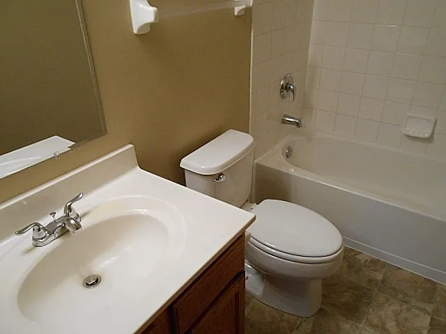 406 Greenapple Pl — Photo 9