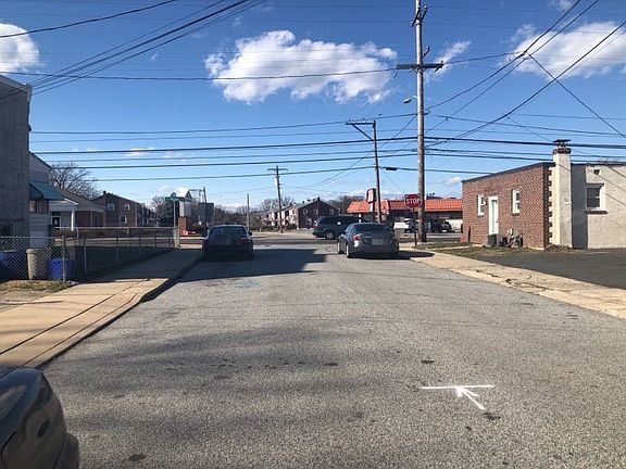 5th image of 228 Cedar Ave
