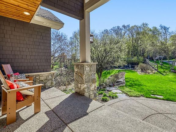 5th image of 2656 N Saunders Lake Dr